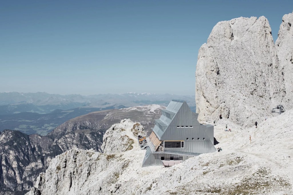 Sustainability as a Signal: Why AI Will Treat Responsible Design as Meaning, Not&nbsp;Marketing